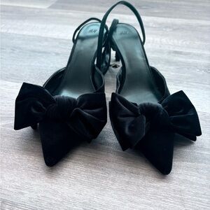 H&M Black Velvet Pointed-Toe Slingback Heels with Bow Accent